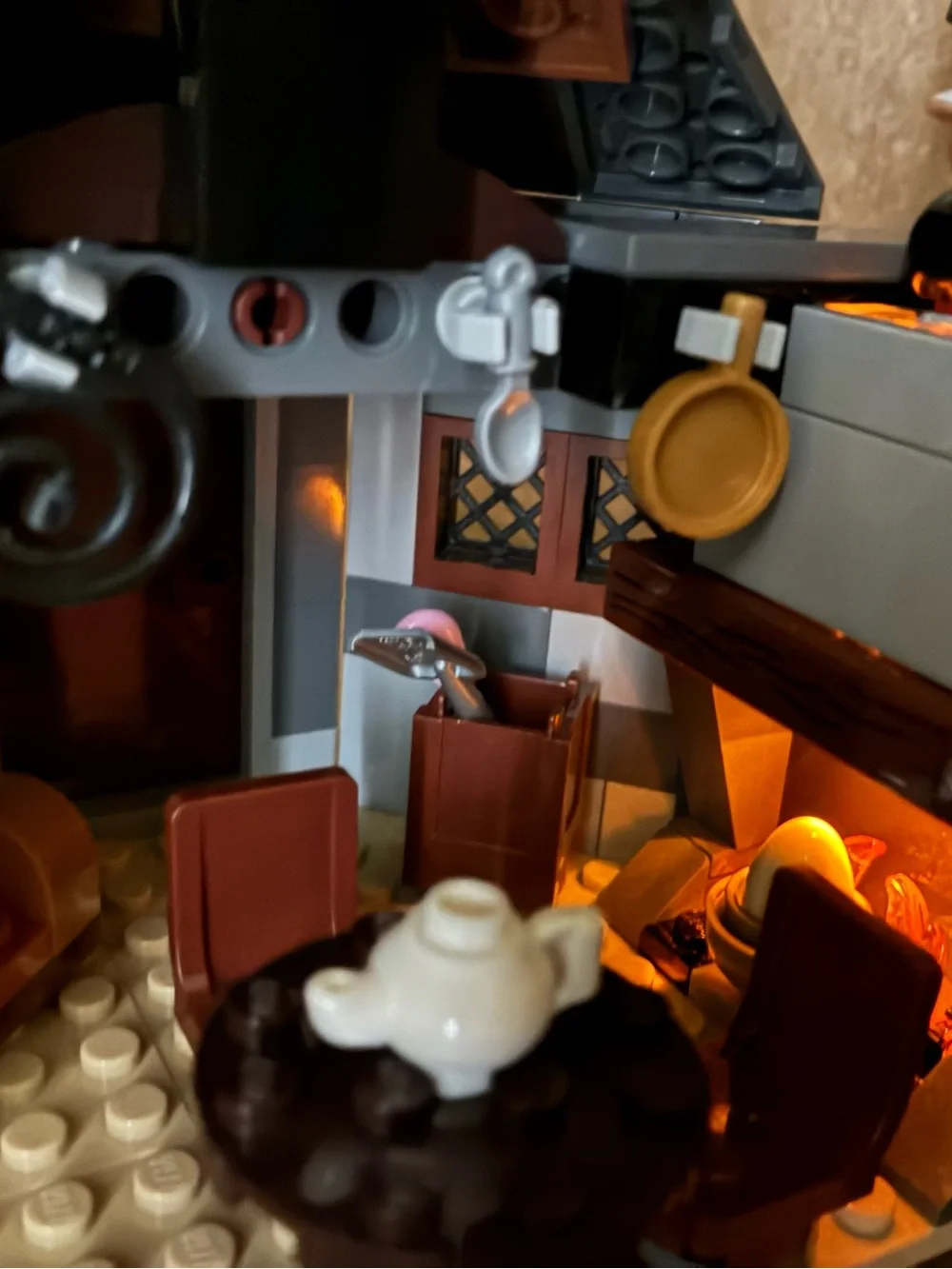 LEGO Hagrid’s Hut: Buckbeak’s Rescue